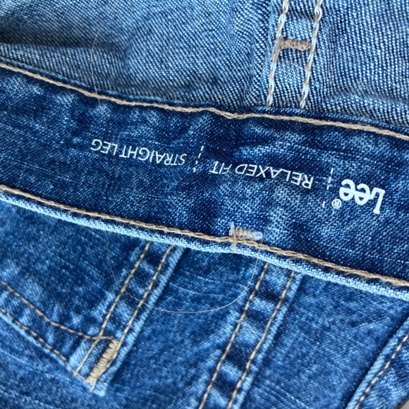 Patched Ladies Levis Relaxed high waist jeans. - Picture 7 of 11